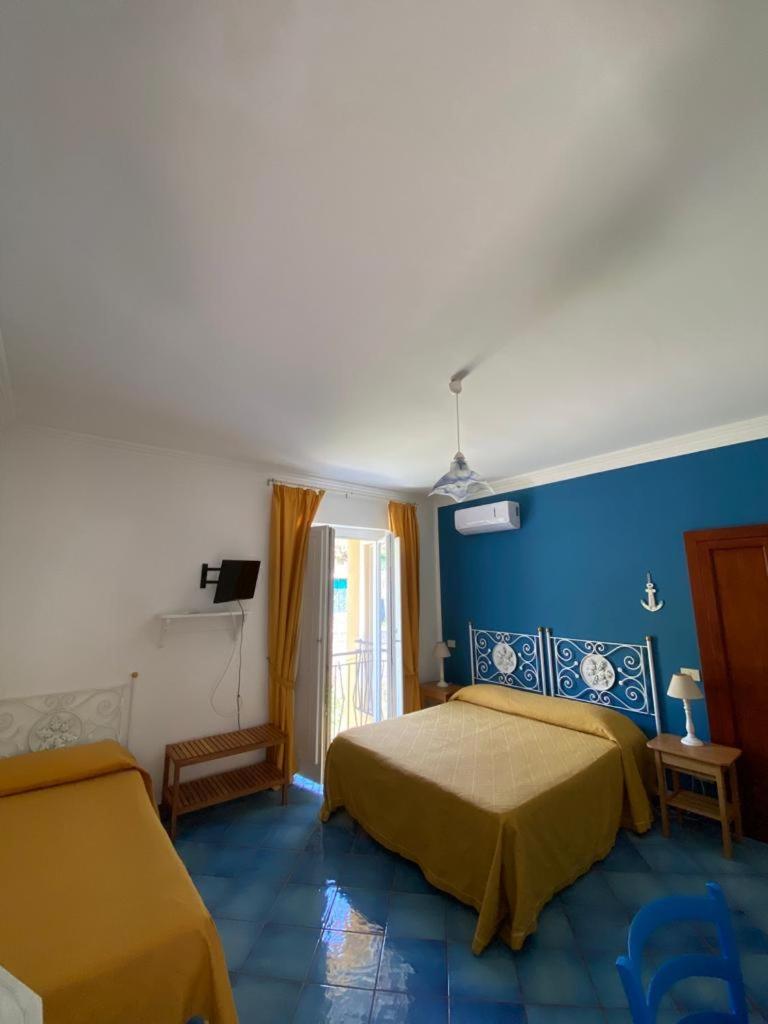 Ponza Inn- Casa Giovanna Экстерьер фото